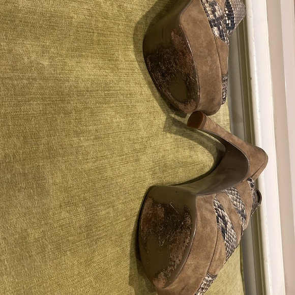 YSL Stiletto Heels with Platforms - Picture 5 of 7